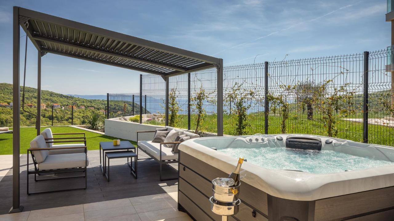 Royal Hilltop Residence Labin  Exterior foto