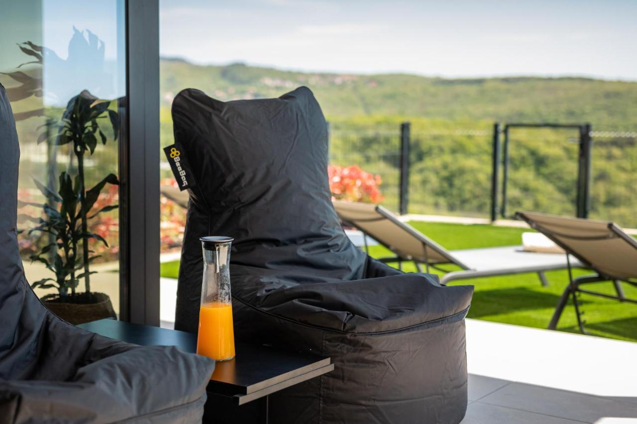 Royal Hilltop Residence Labin  Exterior foto