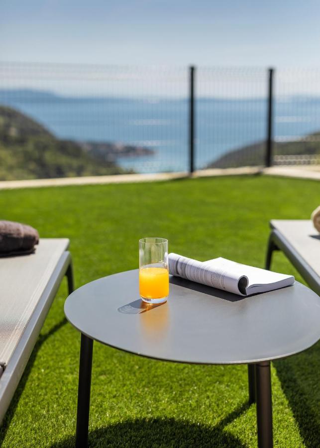 Royal Hilltop Residence Labin  Exterior foto